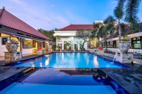 Отель Inna Bali Heritage Hotel  Денпасар